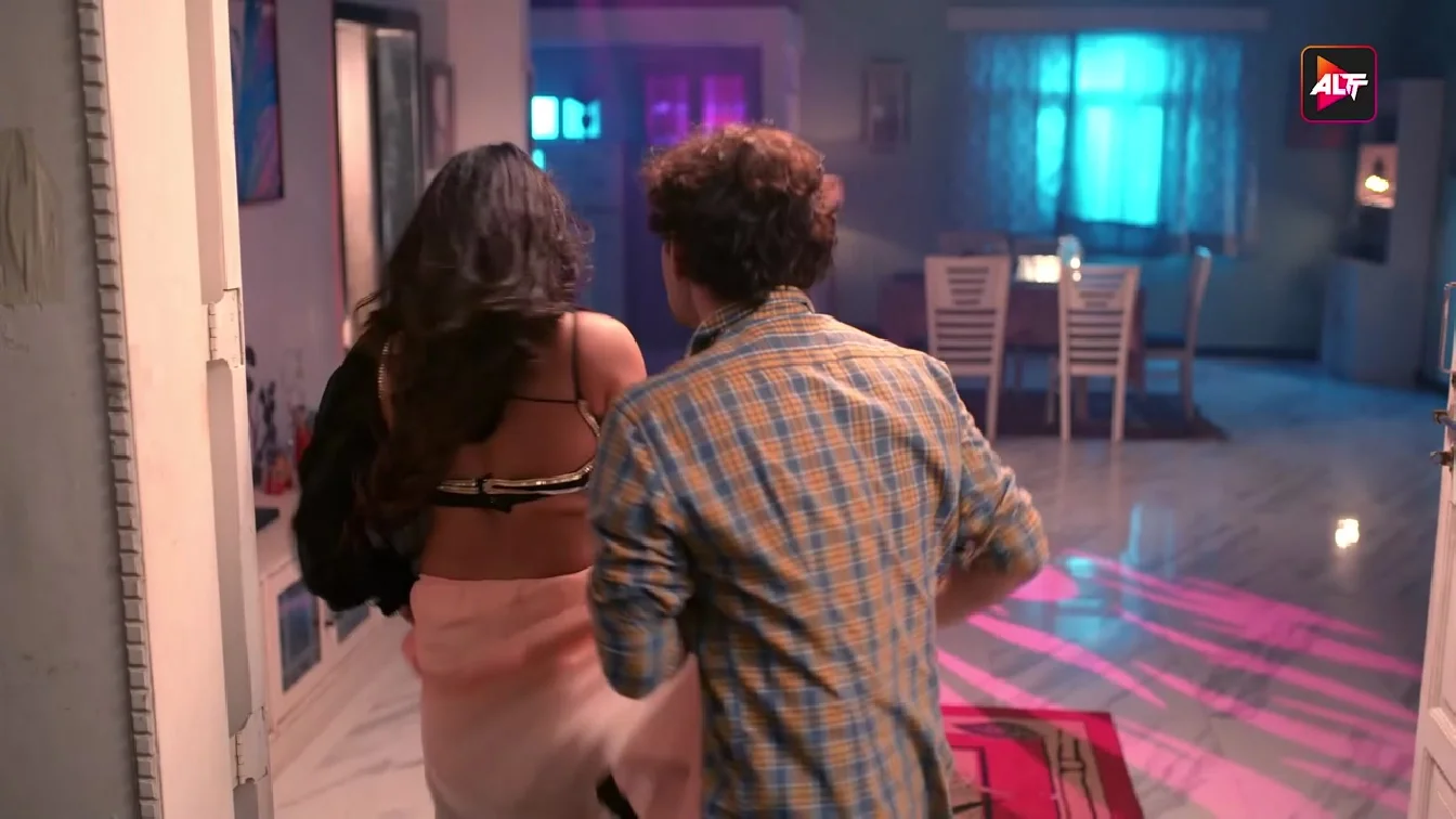 Utha Patak S03 E02 AltBalaji